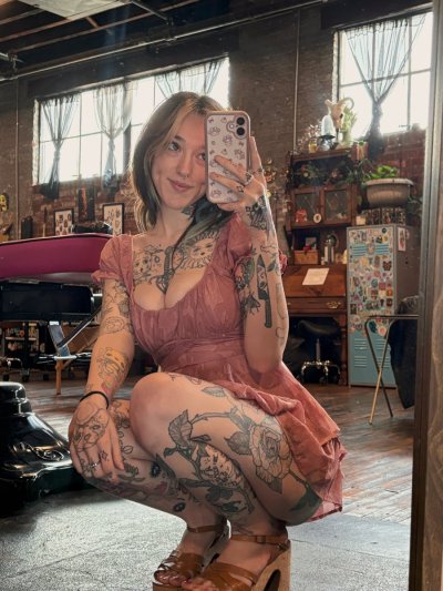 Watch alltimelody.com's leaked NSFW photo on TwXstars