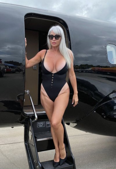 Watch TheGoldenGilf's leaked NSFW photo on TwXstars