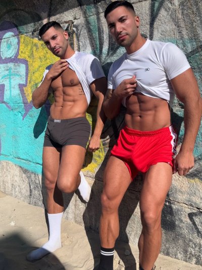 Watch Twin fitness's leaked NSFW photo on TwXstars