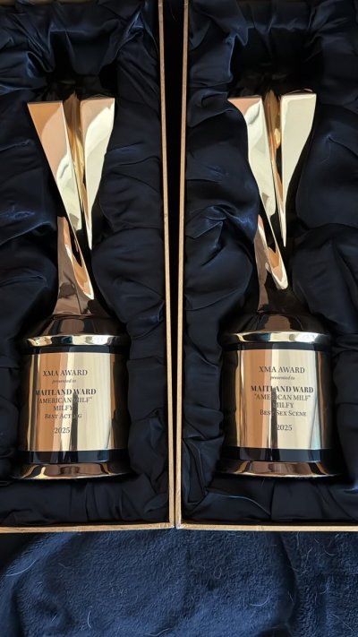 Watch Maitland Ward Baxter's leaked NSFW photo on TwXstars