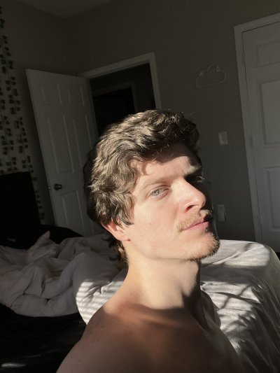 Watch Michael 🌓's leaked NSFW photo on TwXstars