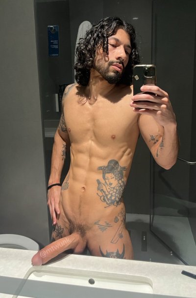 Watch 𓄂Gabriel𓆃's leaked NSFW photo on TwXstars