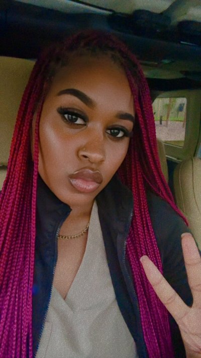 Watch Poison Ivy 🥀's leaked NSFW photo on TwXstars