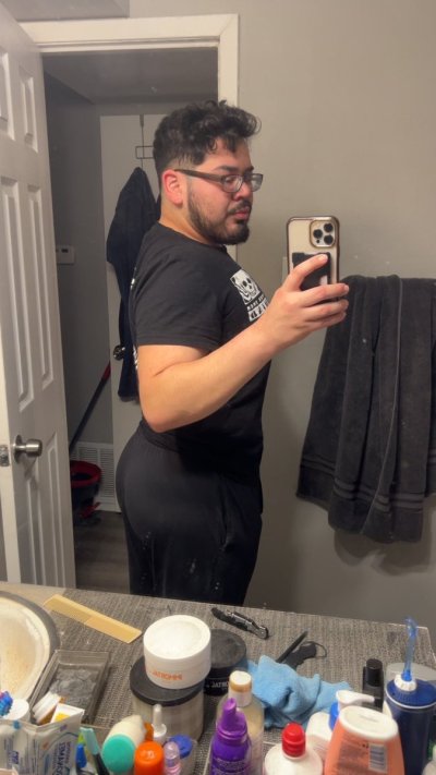 Watch callmebabyboi's leaked NSFW photo on TwXstars