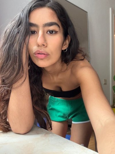 Watch Luna ☾'s leaked NSFW photo on TwXstars