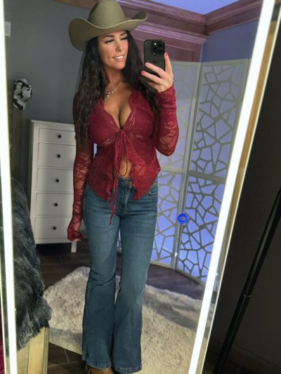 Watch Lacie May's leaked NSFW photo on TwXstars