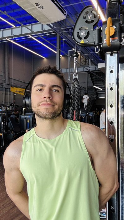 Watch Andres Gudiño CDMX's leaked NSFW photo on TwXstars