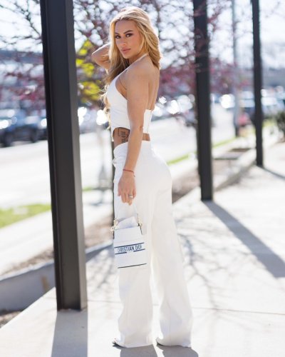 Watch kindly myers's leaked NSFW photo on TwXstars