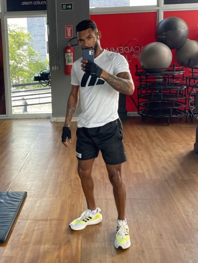 Watch 🇧🇷 Caio Franco's leaked NSFW photo on TwXstars