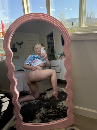 Watch Sadie Summers's leaked NSFW photo on TwXstars