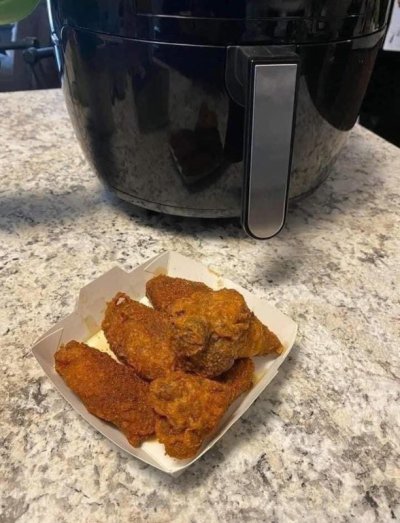 Watch juju 💰's leaked NSFW photo on TwXstars