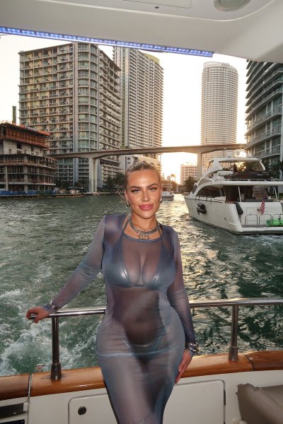 Watch Top 0.9 😉Your Fav Throat 🐐🍑's leaked NSFW photo on TwXstars