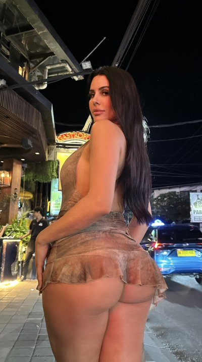 Watch Lily Adrianne's leaked NSFW photo on TwXstars