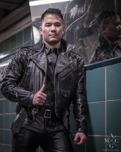 Watch Colton Reece's leaked NSFW photo on TwXstars