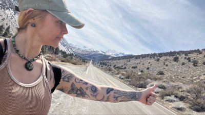 Watch Sarah Vandella's leaked NSFW photo on TwXstars