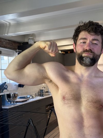 Watch Griffin Barrows's leaked NSFW photo on TwXstars