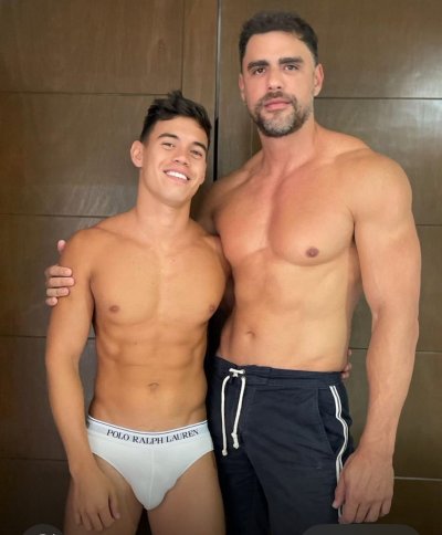 Watch Kyle Fox's leaked NSFW photo on TwXstars