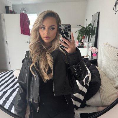 Watch ✖️EMILIE-RAE✖️'s leaked NSFW photo on TwXstars