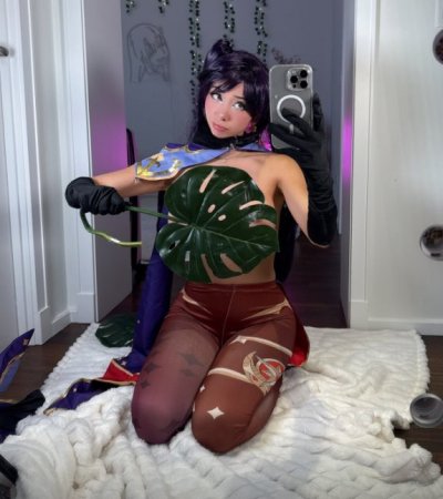 Watch mia's leaked NSFW photo on TwXstars