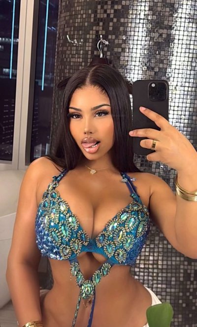 Watch 💕's leaked NSFW photo on TwXstars