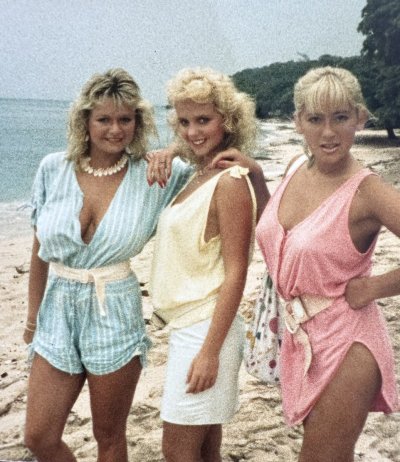 Watch debee ashby's leaked NSFW photo on TwXstars