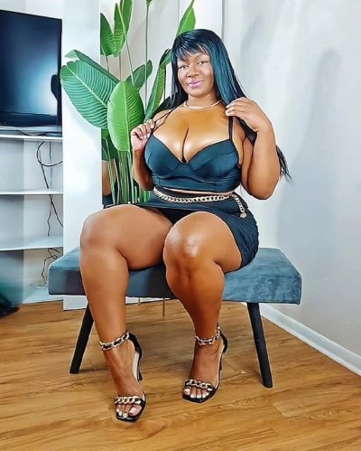 Watch MzShibaBaby's leaked NSFW photo on TwXstars