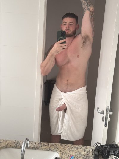Watch HardTomXXX's leaked NSFW photo on TwXstars