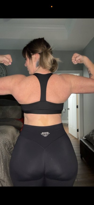 Watch Withstand The Weight's leaked NSFW photo on TwXstars