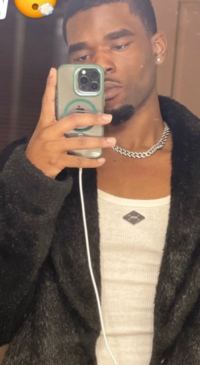 Watch XchangeGod's leaked NSFW photo on TwXstars