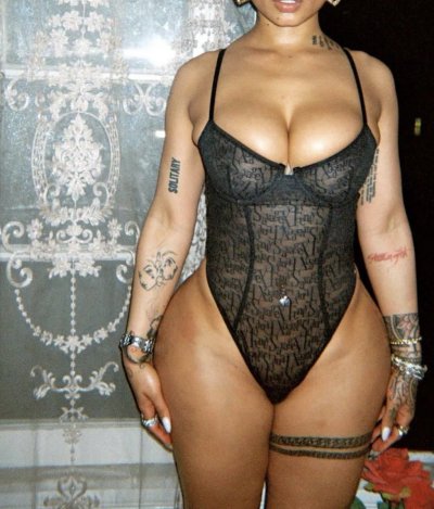Watch Da Baddest's leaked NSFW photo on TwXstars