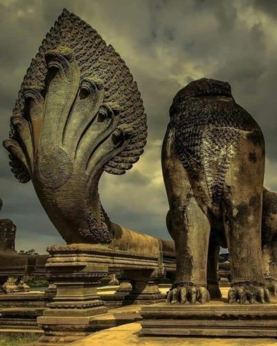 Watch Naughty Teacher & REAL WOMAN's leaked NSFW photo on TwXstars