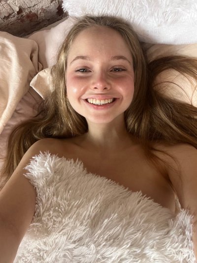 Watch Maddie 🌸💕's leaked NSFW photo on TwXstars