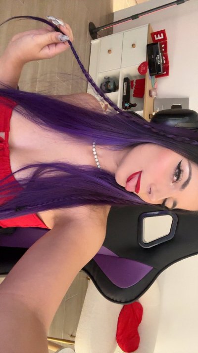 Watch EG GirlOfNox's leaked NSFW photo on TwXstars