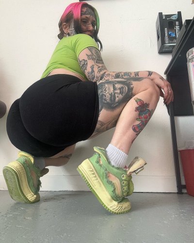 Watch Orylan's leaked NSFW photo on TwXstars