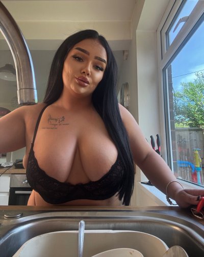 Watch 𝐌𝐢𝐬𝐬𝐥𝐢𝐯𝐯𝐮𝐤𝐤's leaked NSFW photo on TwXstars