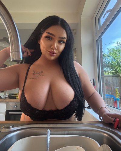 Watch 𝐌𝐢𝐬𝐬𝐥𝐢𝐯𝐯𝐮𝐤𝐤's leaked NSFW photo on TwXstars