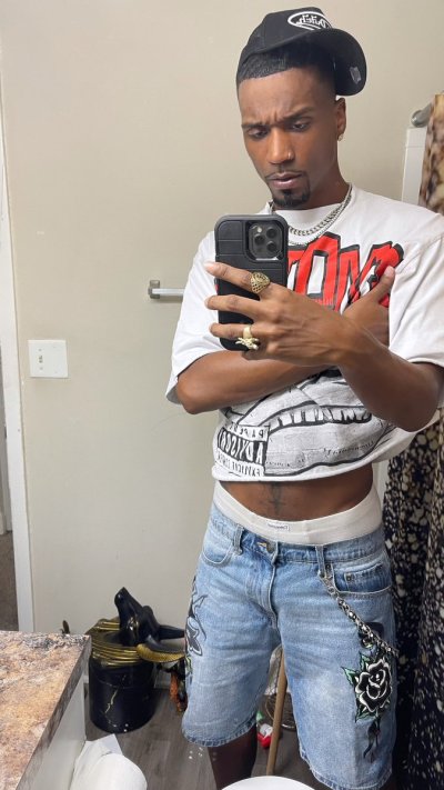 Watch Alpha Ant's leaked NSFW photo on TwXstars