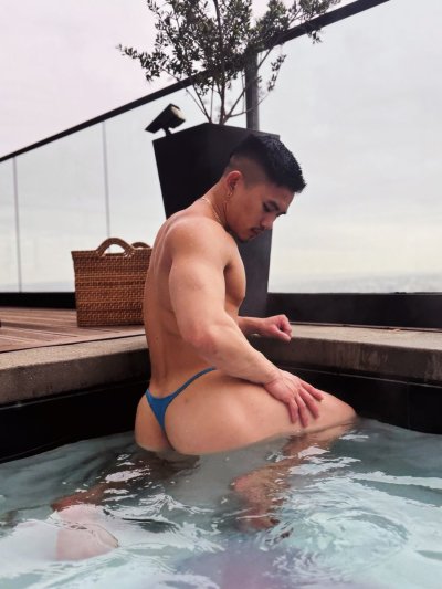 Watch Damien Cruz 💕's leaked NSFW photo on TwXstars