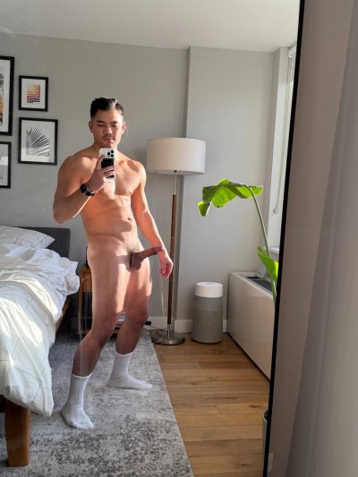 Watch Colton Reece's leaked NSFW photo on TwXstars