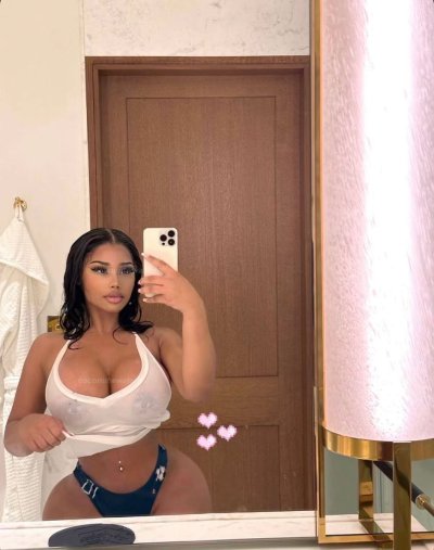 Watch 💕's leaked NSFW photo on TwXstars