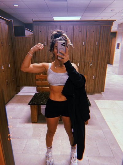 Watch Abella Danger's leaked NSFW photo on TwXstars