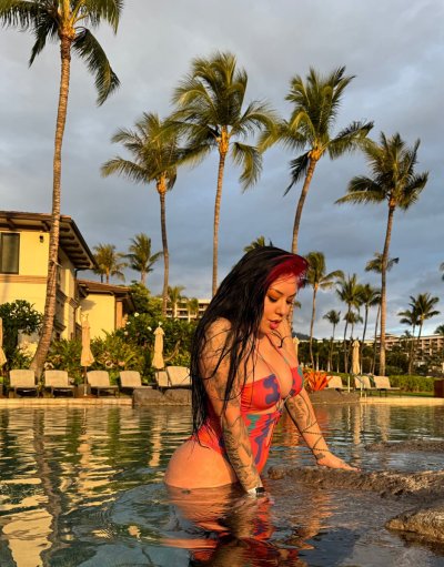 Watch Salice Rose's leaked NSFW photo on TwXstars