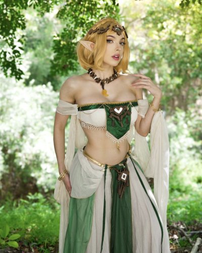 Watch Bri 🦦✨'s leaked NSFW photo on TwXstars