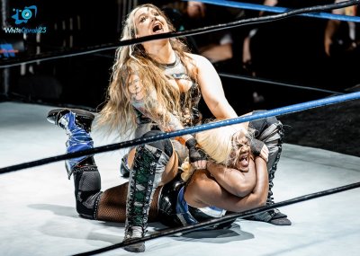 Watch Allysin Kay's leaked NSFW photo on TwXstars