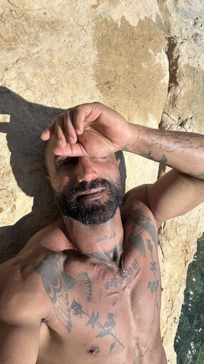 Watch Sharok's leaked NSFW photo on TwXstars