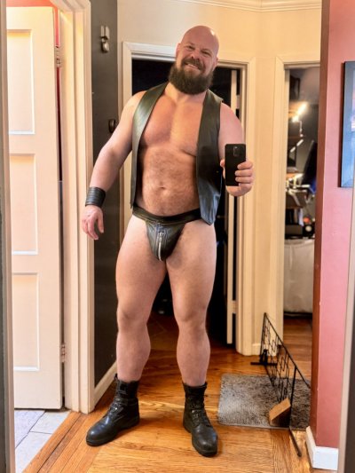 Watch WildCuddler 🔜 Folsom's leaked NSFW photo on TwXstars