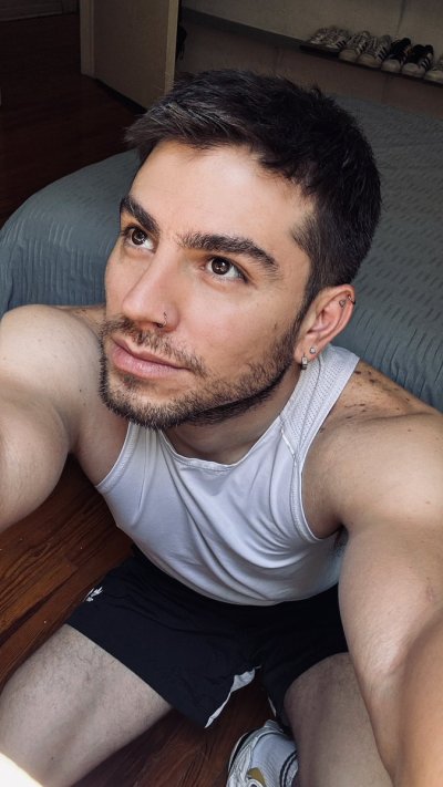 Watch Andres Gudiño CDMX's leaked NSFW photo on TwXstars