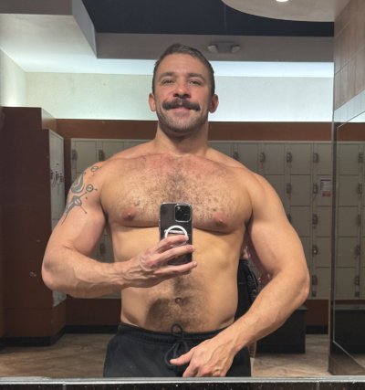 Watch ZOD BLAKK's leaked NSFW photo on TwXstars