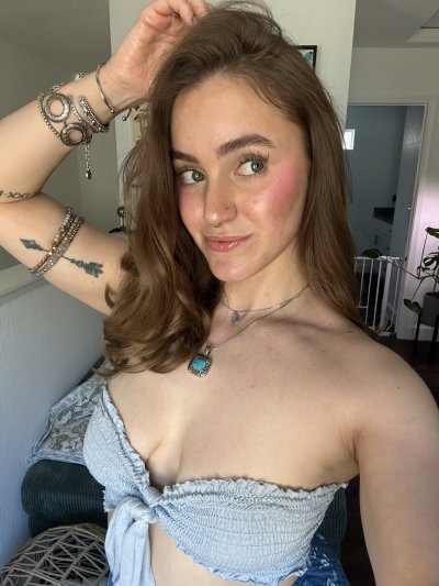 Watch KM💛's leaked NSFW photo on TwXstars