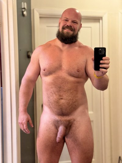 Watch WildCuddler 🔜 Folsom's leaked NSFW photo on TwXstars